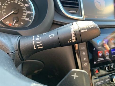 Used 2019 INFINITI QX50 Luxe AWD/4WD image 29