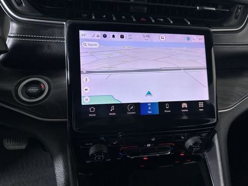 Used 2023 Jeep Grand Cherokee Limited w/ Black Appearance Package image 14