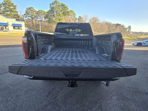 New 2025 GMC Sierra 2500 AT4 w/ AT4 Premium Plus Package image 10