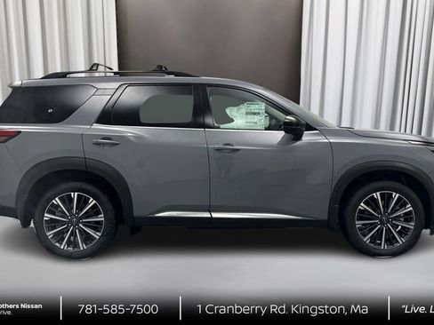 New 2026 Nissan Pathfinder Platinum AWD/4WD image 4