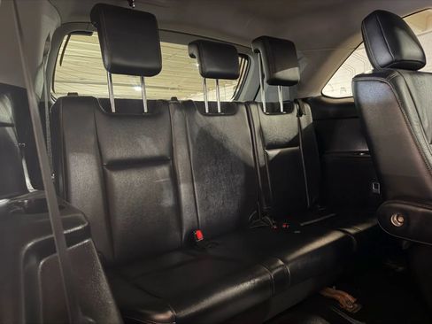 Used 2018 Toyota Highlander XLE AWD/4WD image 14
