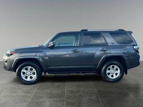 Used 2019 Toyota 4Runner SR5 Premium image 4