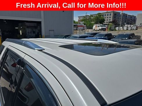 Used 2019 Cadillac Escalade Luxury AWD/4WD image 27
