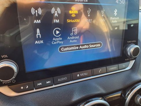 Used 2021 Nissan Sentra SR image 5