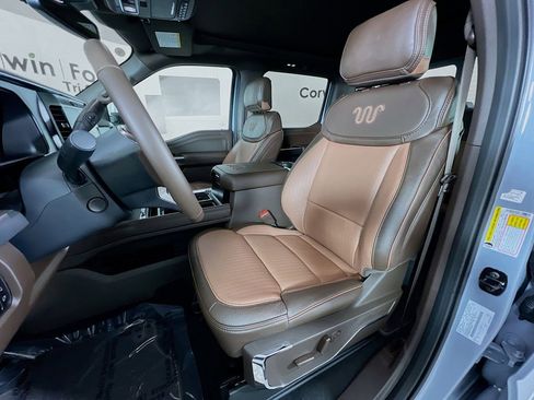 New 2026 Ford F250 King Ranch w/ Chrome Package image 26