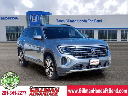 Used 2024 Volkswagen Atlas SE image 1