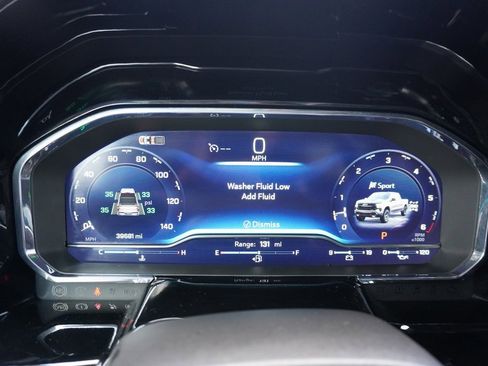 Used 2024 Chevrolet Silverado 1500 LT Trail Boss w/ LT Trail Boss Premium Package image 11