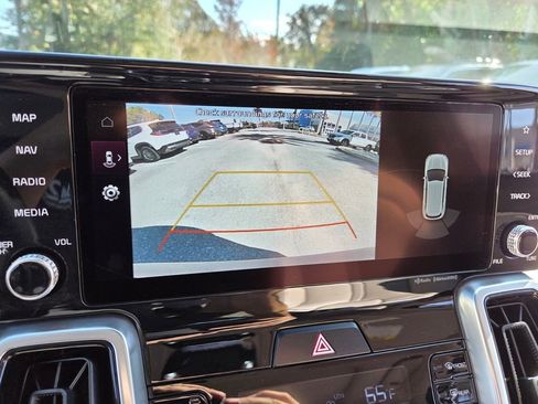 Used 2022 Kia Sorento SX image 30