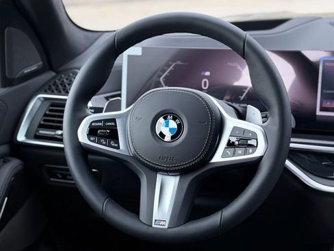 New 2026 BMW X7 xDrive40i w/ M Sport Package image 11