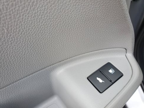 Used 2016 Honda Pilot Elite image 19