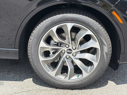 New 2026 Lincoln Aviator 2WD w/ Jet Appearance Package image 13
