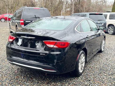 Used 2016 Chrysler 200 Limited w/ Convenience Group image 4