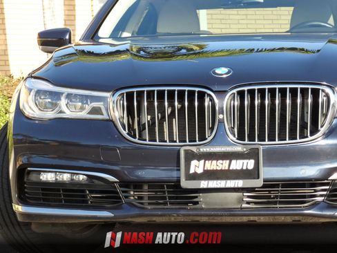 Used 2016 BMW 750i xDrive AWD/4WD image 18