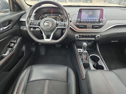Used 2024 Nissan Altima 2.5 SR FWD image 27