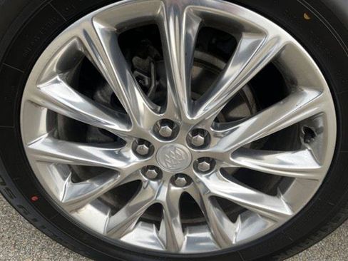 Used 2021 Buick Enclave Premium w/ Surround and Sites Package image 9