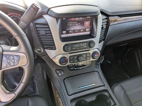 Used 2015 GMC Yukon XL Denali w/ Touring Package image 16