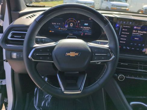 Used 2025 Chevrolet Traverse High Country w/ LPO, Floor Liner Package FWD image 14