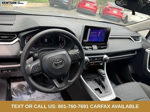 Used 2025 Toyota RAV4 XLE AWD/4WD image 23