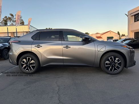 New 2026 Subaru Solterra Premium image 5