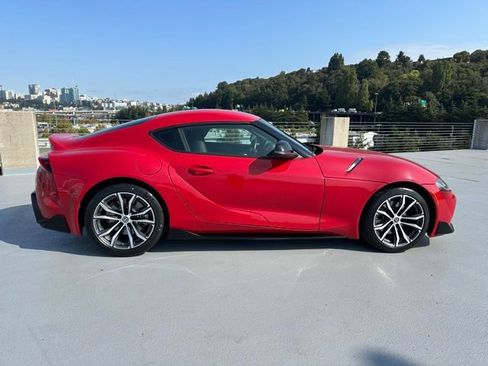 Certified 2021 Toyota Supra w/ Safety & Technology Package image 3