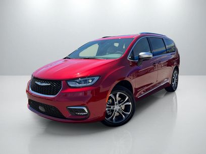 New 2026 Chrysler Pacifica Pinnacle