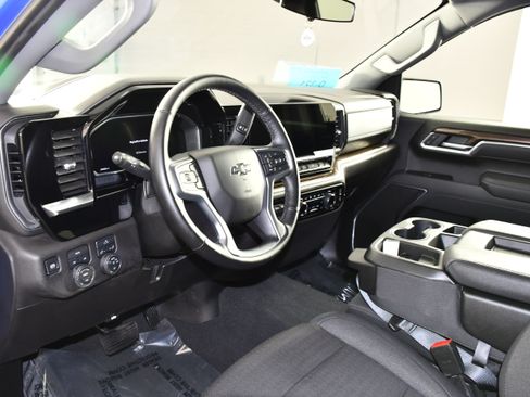 Used 2026 Chevrolet Silverado 1500 RST AWD/4WD image 2