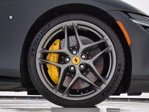 Certified 2021 Ferrari Roma RWD image 20