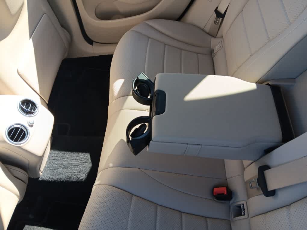 Used 2021 Mercedes-Benz GLC 300 4MATIC image 16