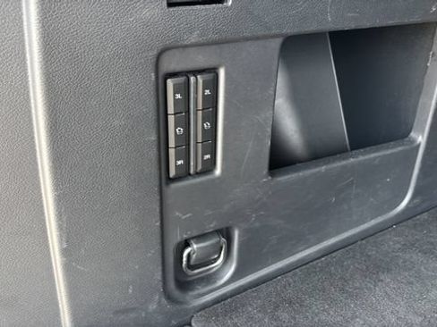 Used 2024 Ford Expedition Limited RWD image 35
