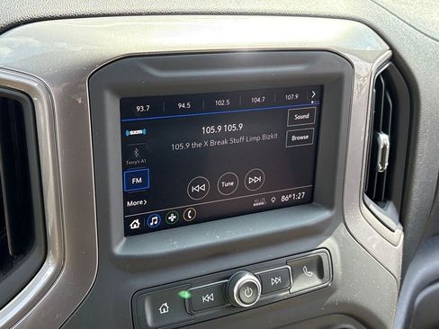 Certified 2021 Chevrolet Silverado 1500 Custom image 15