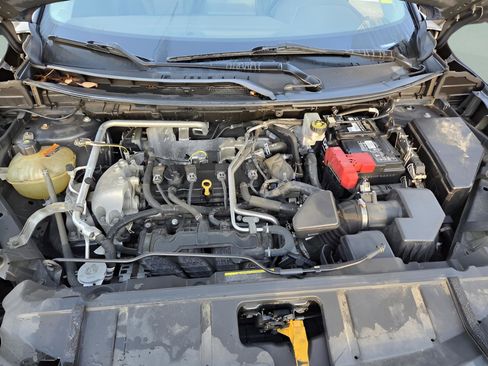 Used 2021 Nissan Rogue S image 19