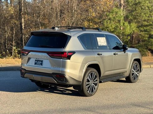 New 2025 Lexus LX 700h Luxury image 14