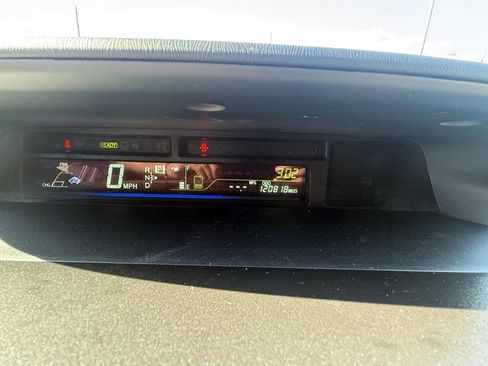 Used 2013 Toyota Prius V Three FWD image 20