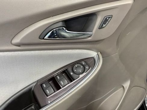 Used 2018 Chevrolet Malibu LT w/ Driver Confidence Package FWD image 15