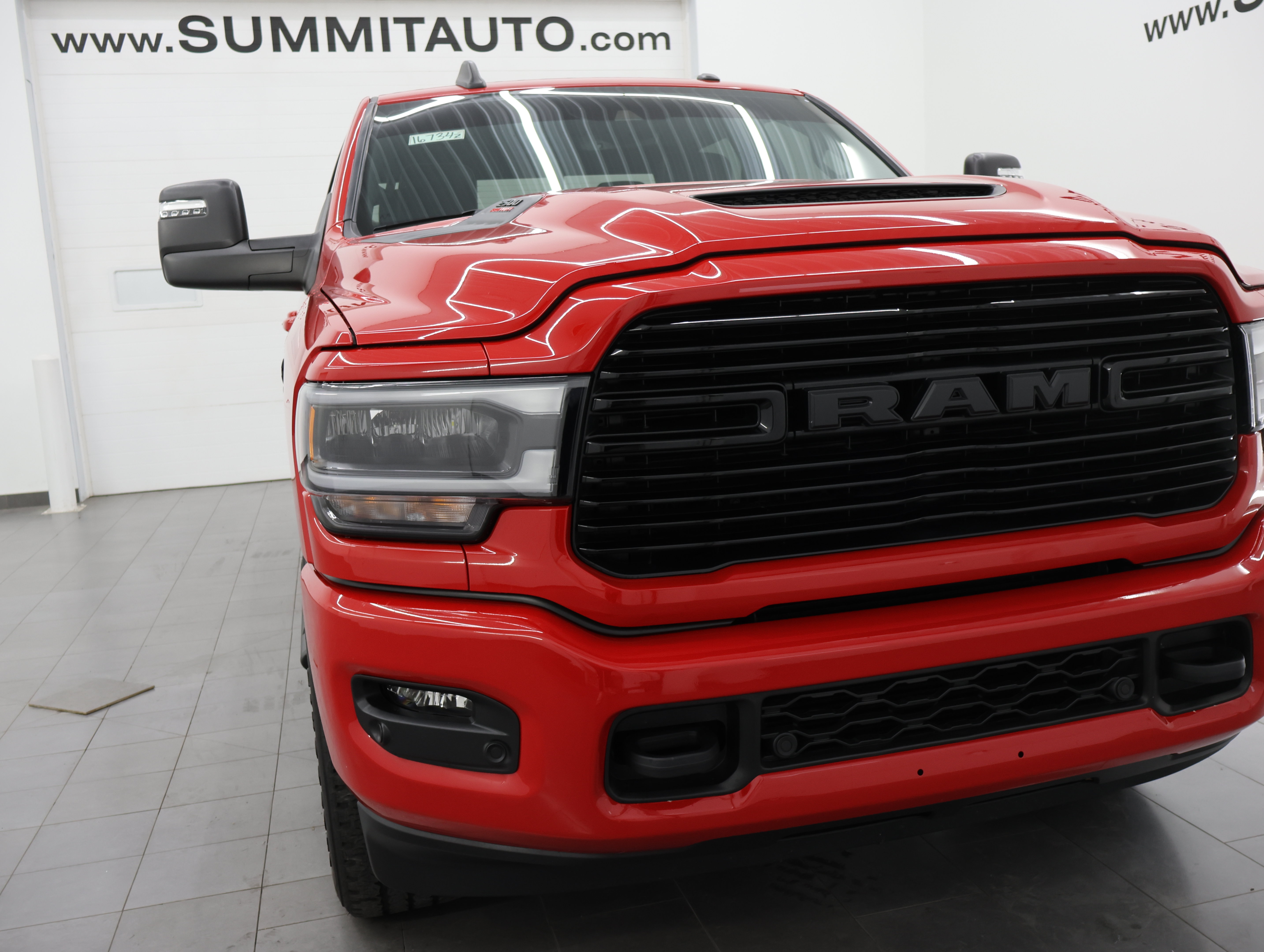 Used 2024 RAM 2500 Laramie w/ Night Edition AWD/4WD image 22