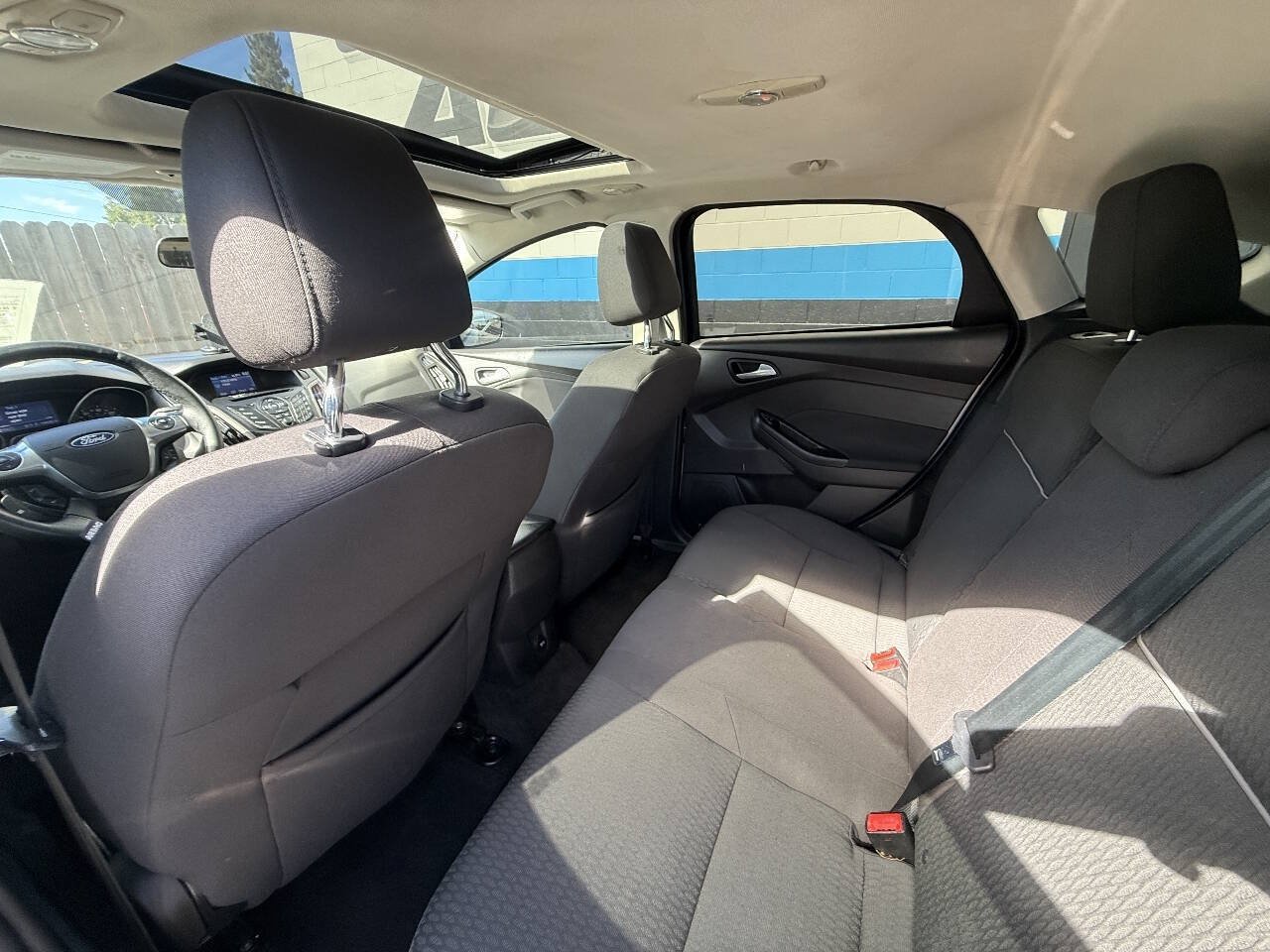 Used 2012 Ford Focus SEL FWD image 13