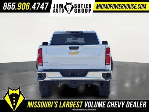 Used 2025 Chevrolet Silverado 2500 LTZ w/ LTZ Convenience Package AWD/4WD image 27