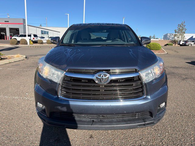 Used 2015 Toyota Highlander Plus AWD/4WD image 2