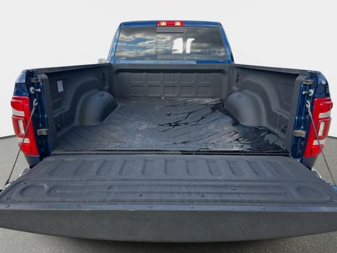 Used 2024 RAM 2500 Tradesman w/ Chrome Appearance Group AWD/4WD image 27