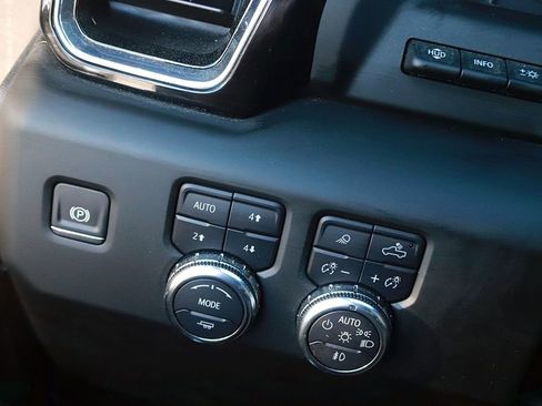 Used 2024 GMC Sierra 1500 Denali w/ Denali Reserve Package AWD/4WD image 24