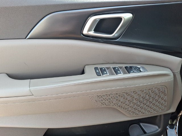 Used 2026 Kia Carnival FWD image 13