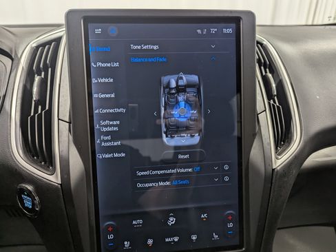 Used 2024 Ford Edge SEL w/ Convenience Package image 19