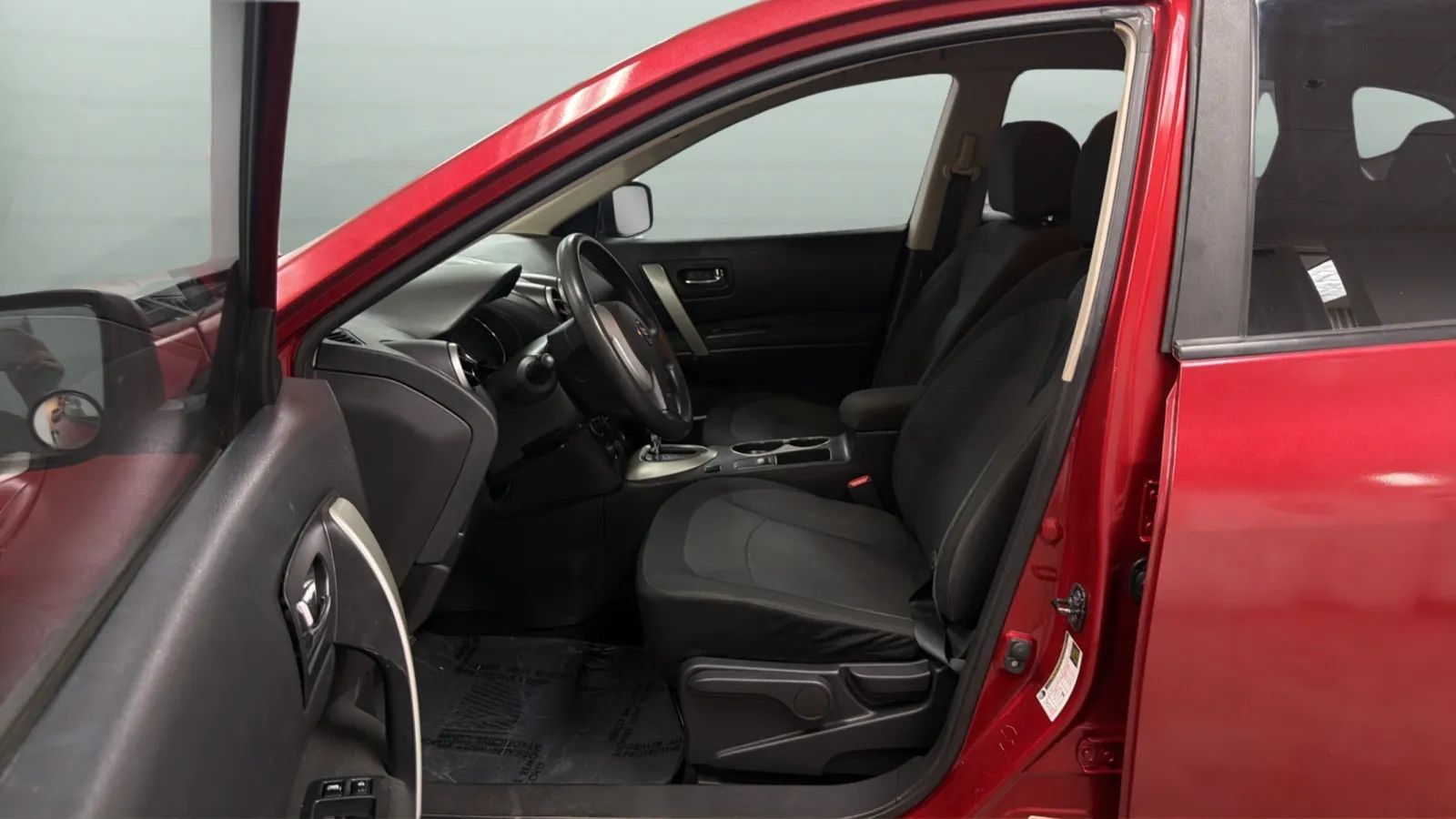 Used 2013 Nissan Rogue S FWD image 19