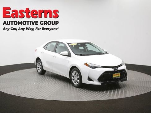 Used 2019 Toyota Corolla LE FWD image 48