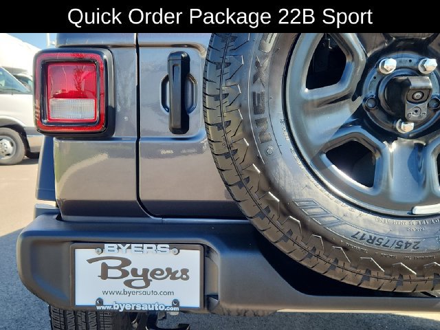 Used 2025 Jeep Wrangler Sport AWD/4WD image 15