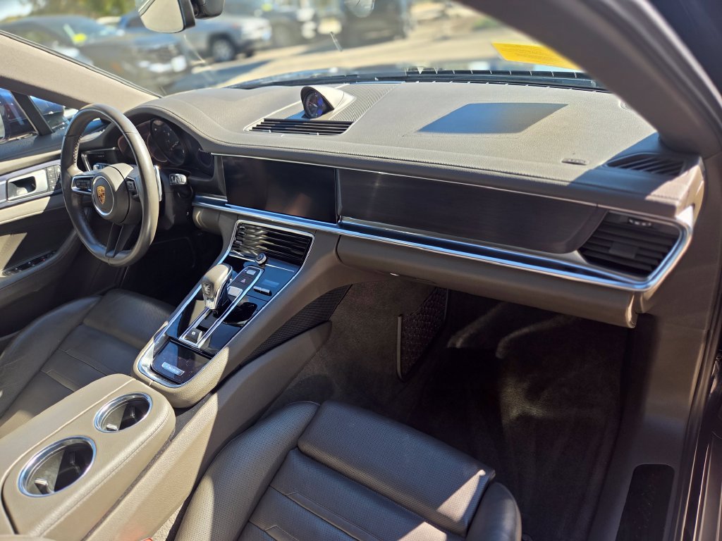 Used 2022 Porsche Panamera 4 Platinum Edition w/ Assistance Package AWD/4WD image 28