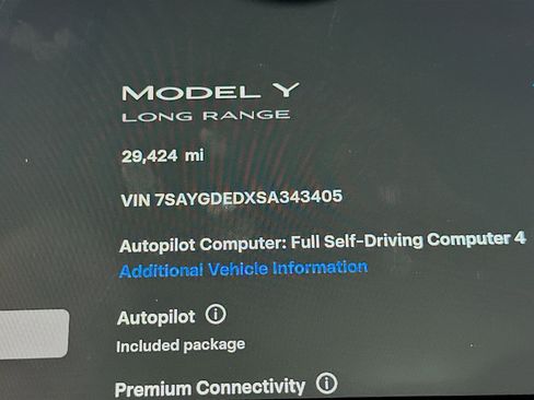 Used 2025 Tesla Model Y Long Range image 18