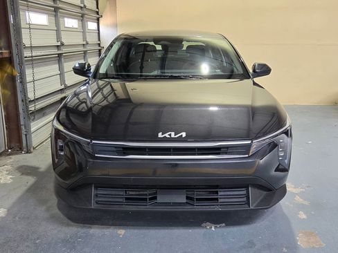 Used 2025 Kia K4 FWD image 2
