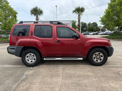 Used 2014 Nissan Xterra X RWD image 5