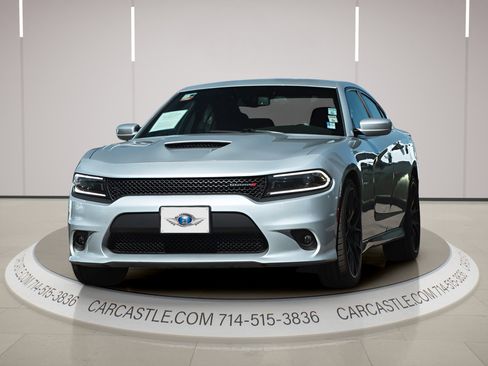 Used 2022 Dodge Charger R/T RWD image 4